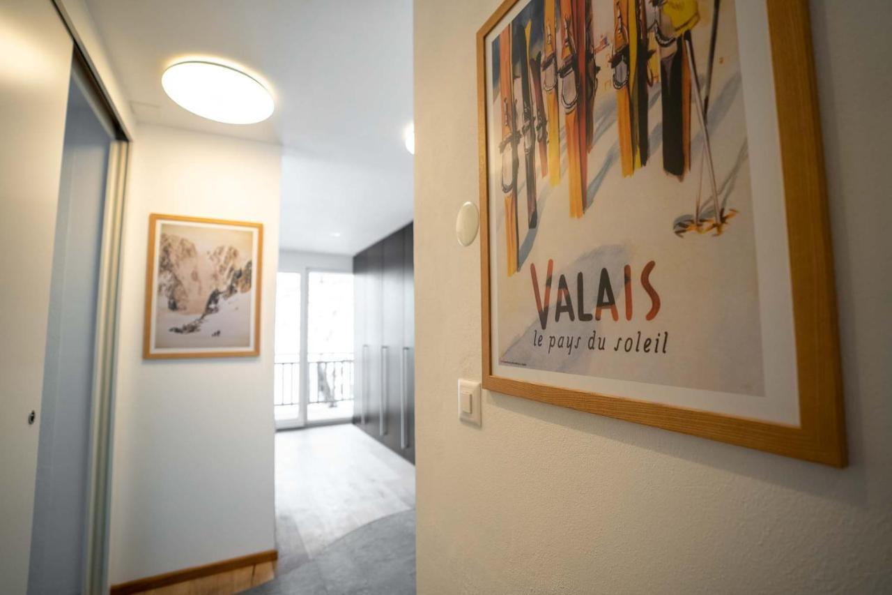 Modern Apartment With Matterhorn View Zermatt Bagian luar foto